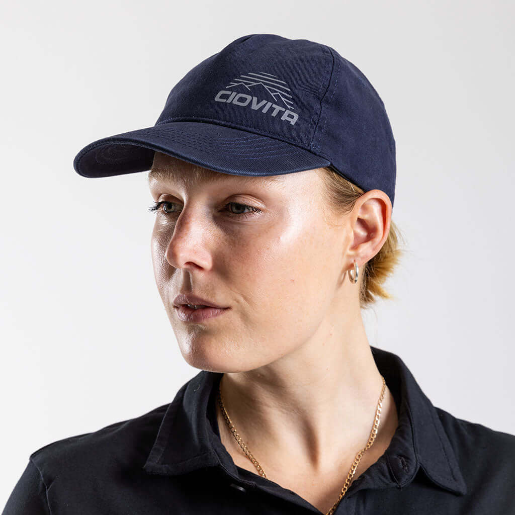 Curved Vintage Strapback Peak Cap - Navy